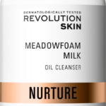 Revolution Skincare Odličovač make-upu Nurture Meadowfoam Milk (Oil Cleanser) 200 ml