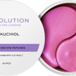 Revolution Skincare Vyhlazující polštářky pod oči Pearlescent Purple Bakuchiol (Smoothing Eye Patches) 60 ks