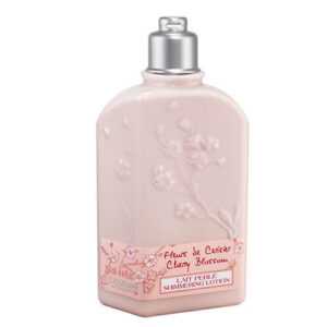 LOccitane En Provence Třpytivé tělové mléko třešňový květ (Cherry Blossom Shimmering Lotion) 250 ml