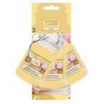 Yankee Candle Papírová visačka do auta Vanilla Cupcake 3 ks